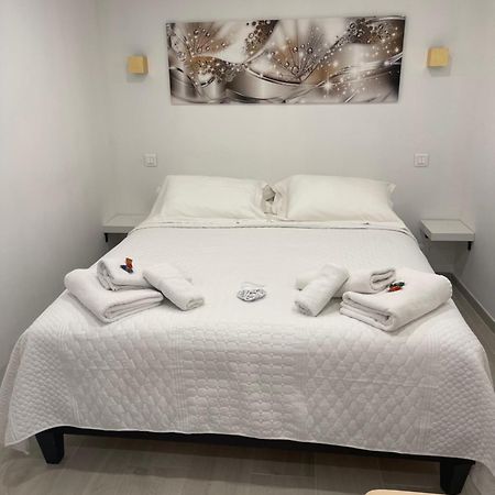 Grand Studio Neuf A 50 M Du Port Saint-Tropez Exterior foto
