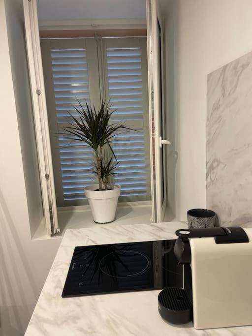 Grand Studio Neuf A 50 M Du Port Saint-Tropez Exterior foto