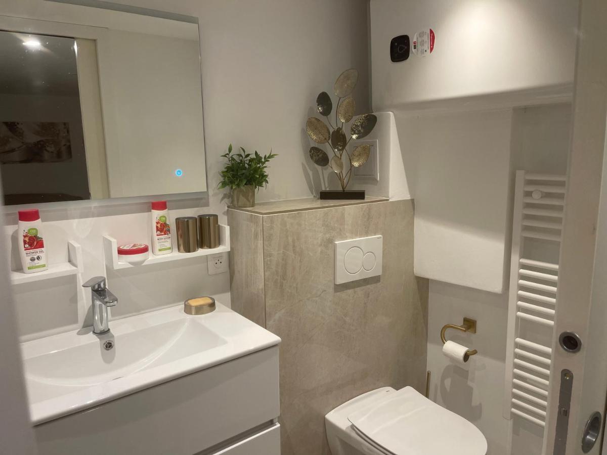 Grand Studio Neuf A 50 M Du Port Saint-Tropez Exterior foto