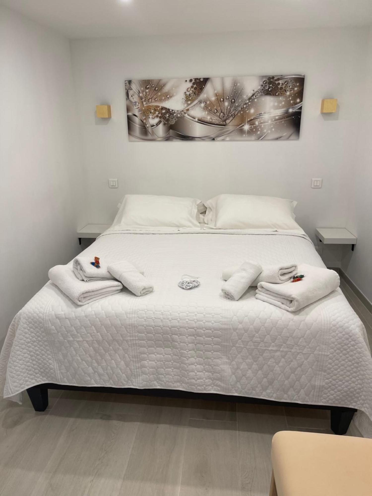Grand Studio Neuf A 50 M Du Port Saint-Tropez Exterior foto